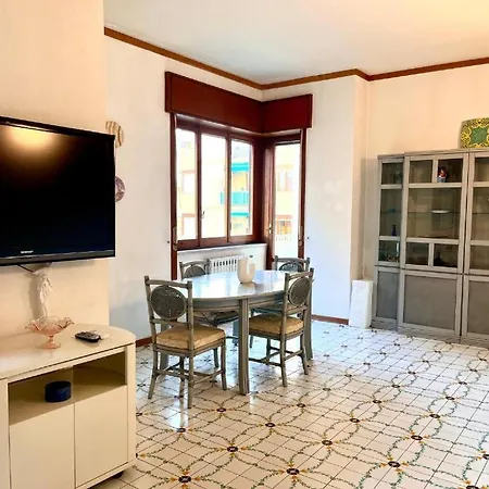 Large Family Appartament With Pool Sorrento