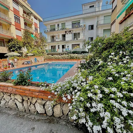 Large Family Appartament With Pool * Sorrente