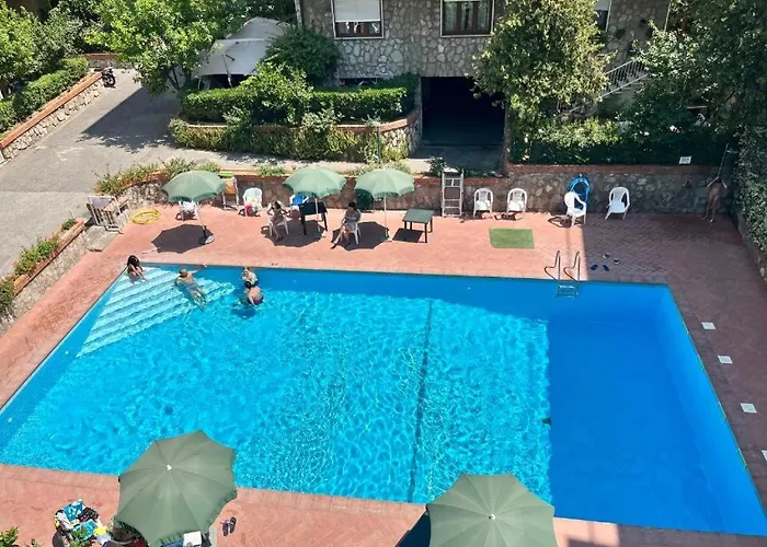 Daire Large Family Appartament With Pool *